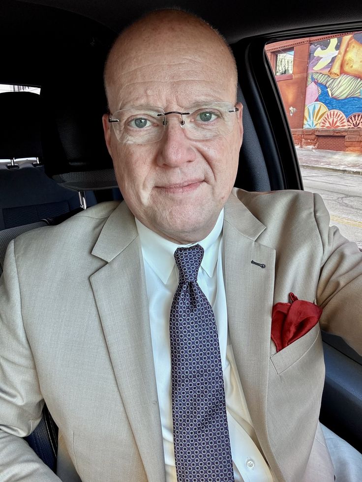 Dr. Andrew Rhodes